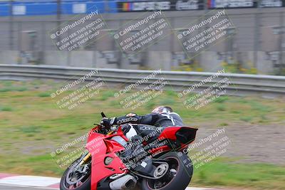 media/Oct-15-2022-Fastrack Riders (Sat) [[9a18b22502]]/Level2/Turn 2 and 3 1030am/